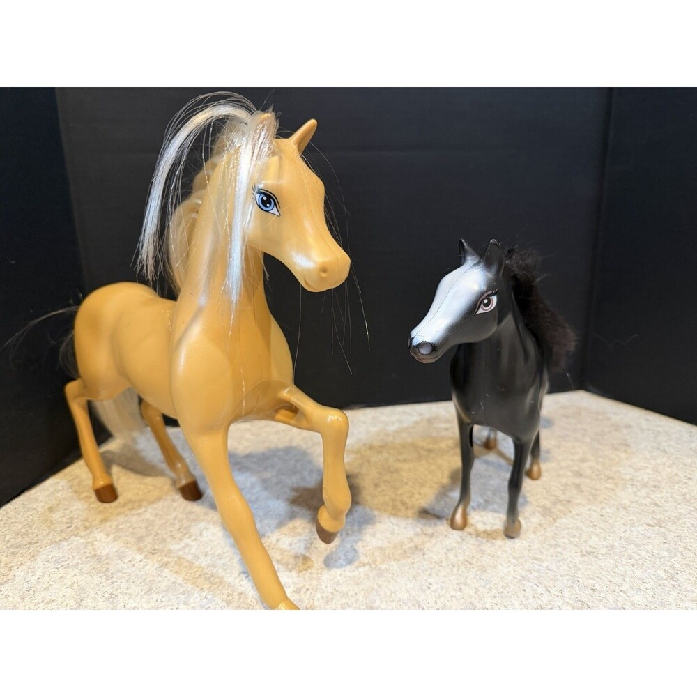 DreamWorks Spirit Riding Free Spirit & Boomerang Horse Figure Lot